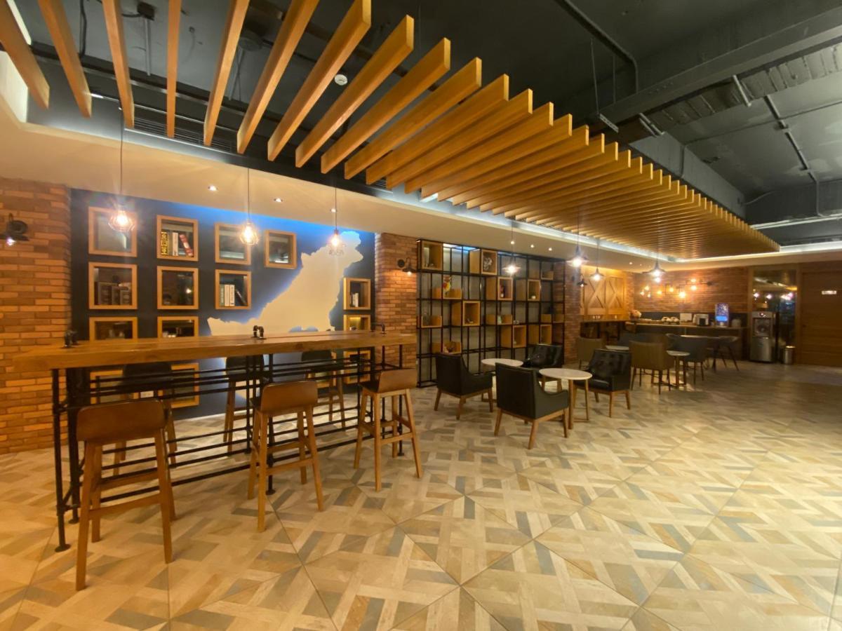 Hua Xiang Hotel -Zouying Гаосюн Экстерьер фото