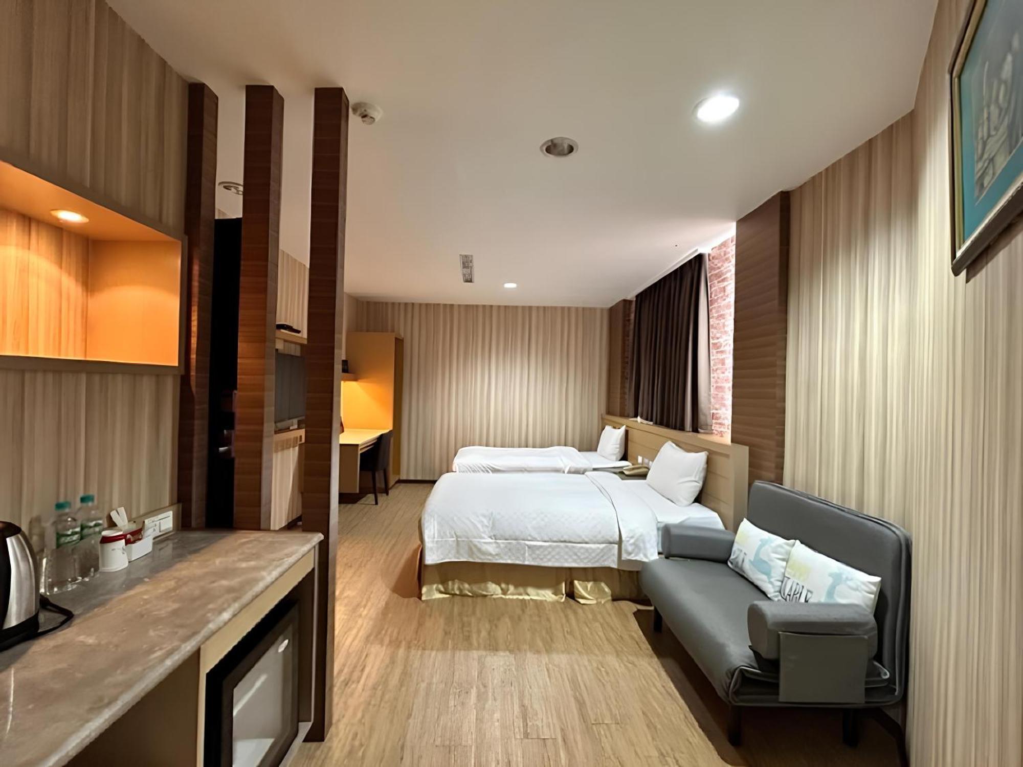 Hua Xiang Hotel -Zouying Гаосюн Экстерьер фото