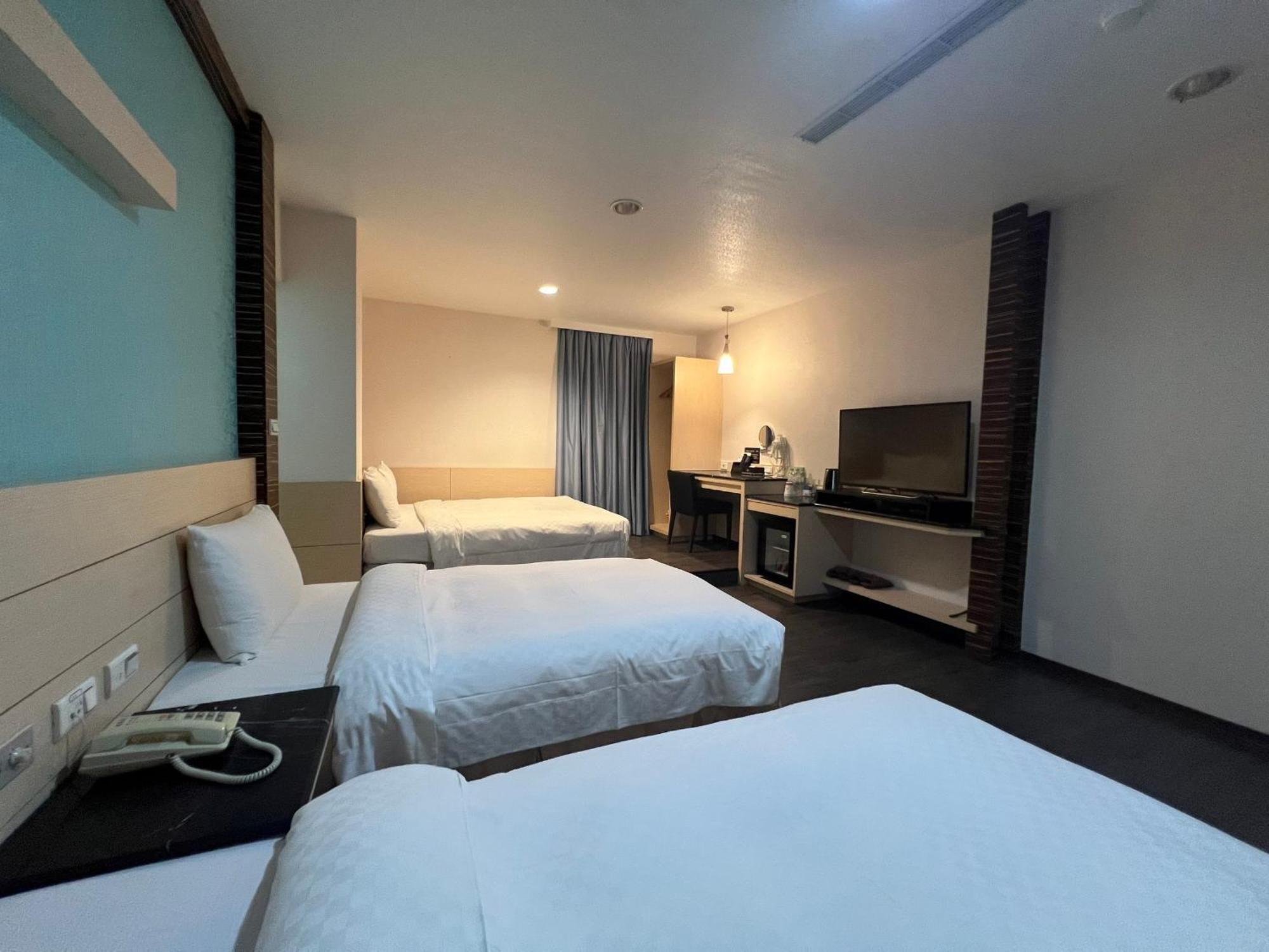 Hua Xiang Hotel -Zouying Гаосюн Экстерьер фото